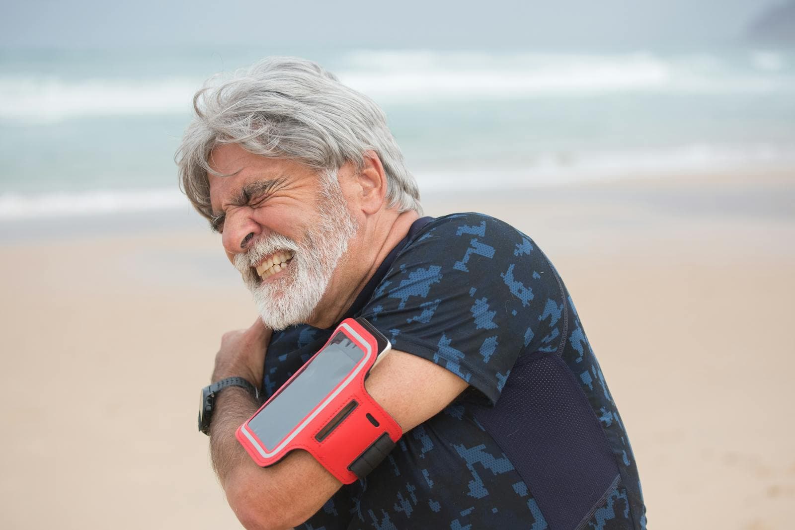 Donuk Omuz (Frozen Shoulder) Nedir? Belirtileri ve Fizyoterapi Tedavisi